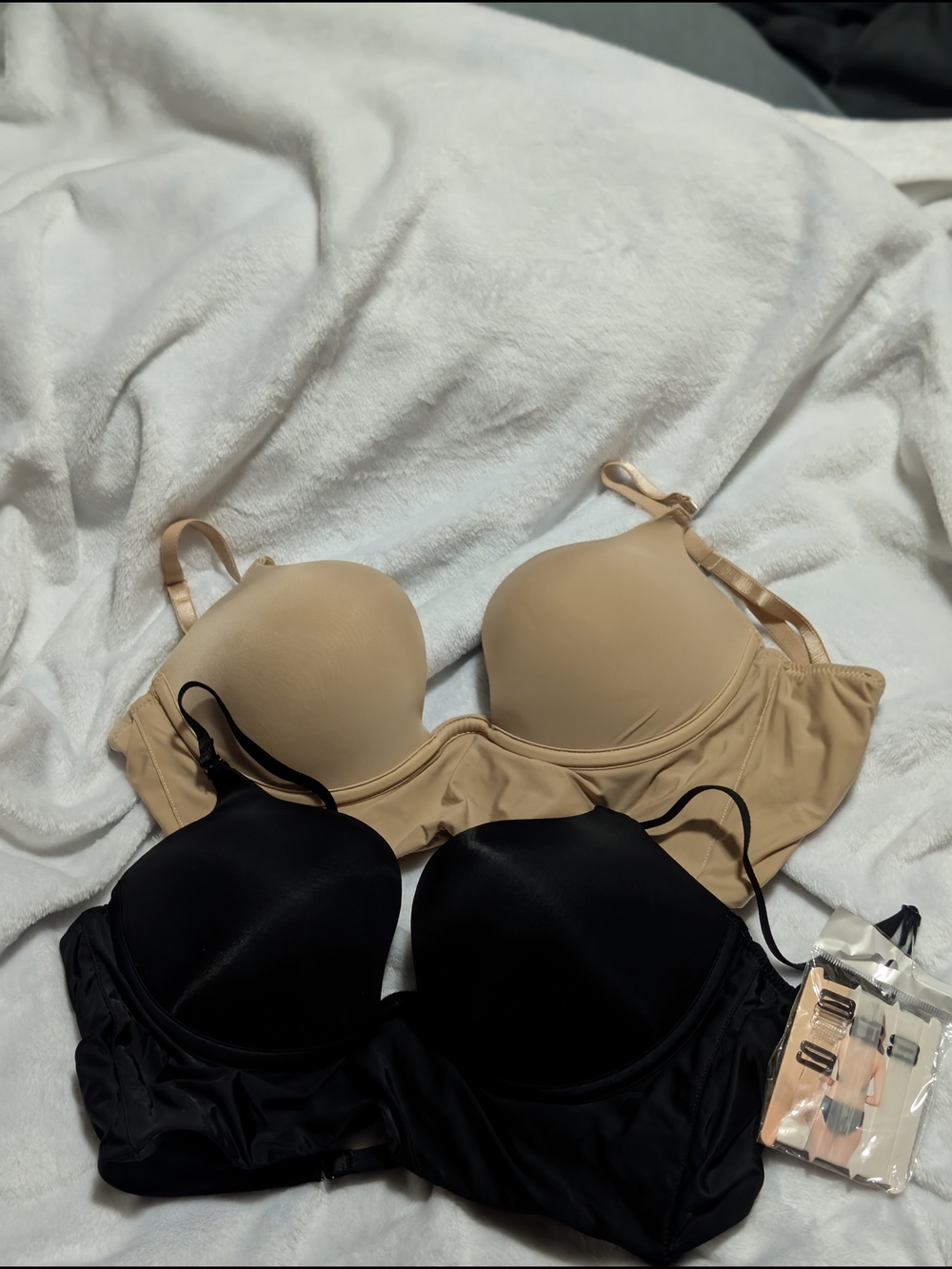 NWT 2 Pack Backless Plunge Bra with Straps